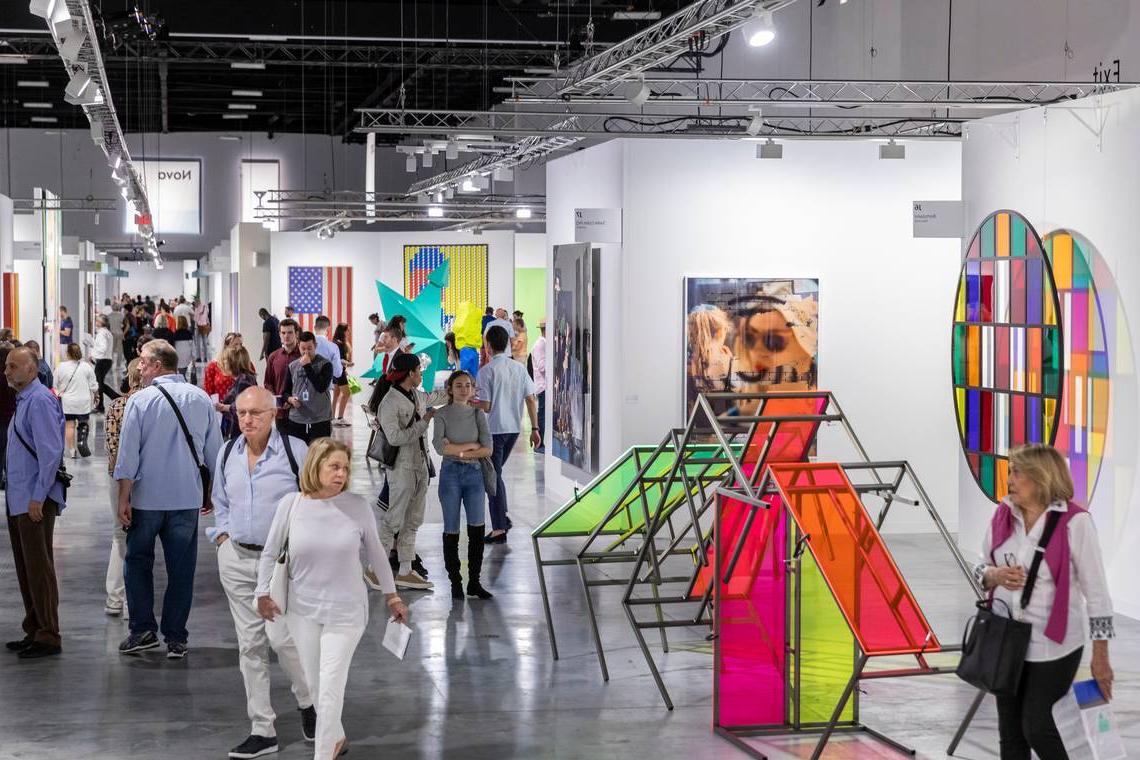 艺术爱好者被邀请来庆祝356平台巴塞尔艺术展的回归, 与其他标志性艺术一起 & 今秋的文化活动